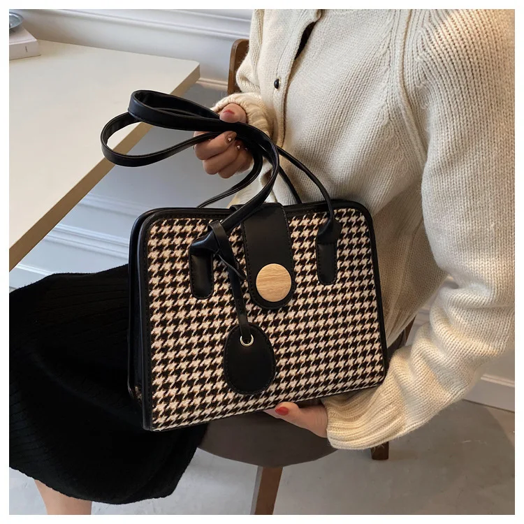 

Autumn and Winter New Bag Women's Texture Women's Bag Versatile Popular Retro Single Shoulder Bag Fashion Messenger Bag