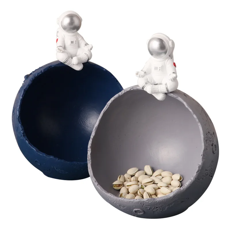 Astronaut Key Storage Ornaments Home Ornament Living Room Coffee Table Nuts Snack Box | Дом и сад