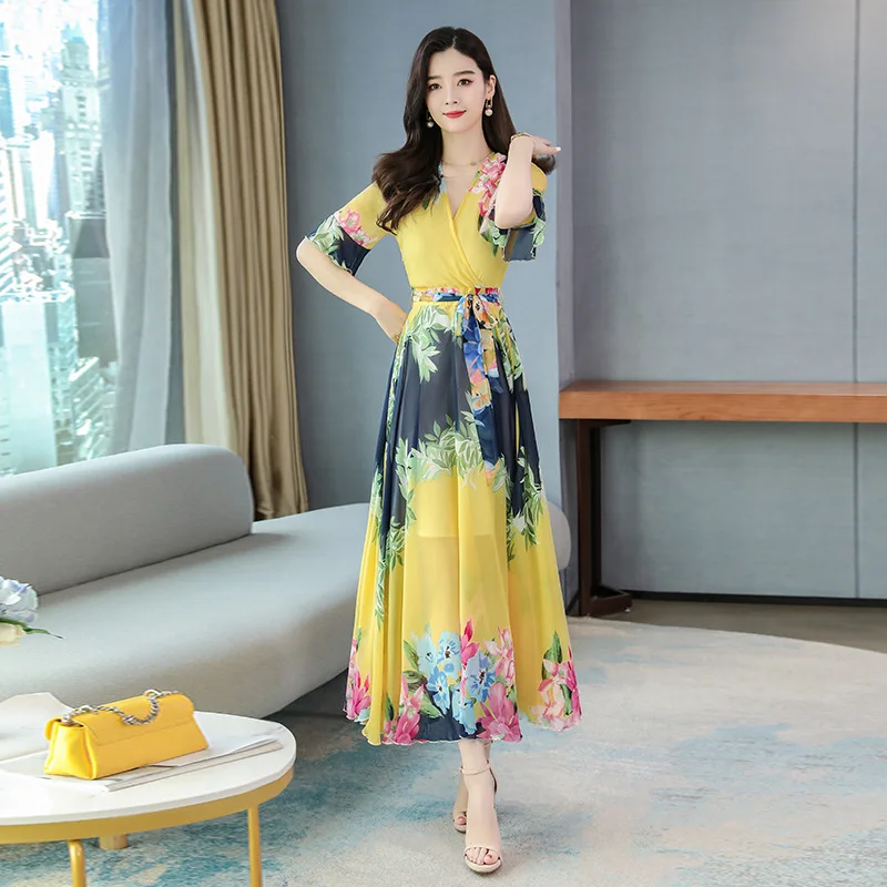 

2021 new fashion trend plus size V-neck printed age-reducing dress women's over-the-knee long waist skirt tide