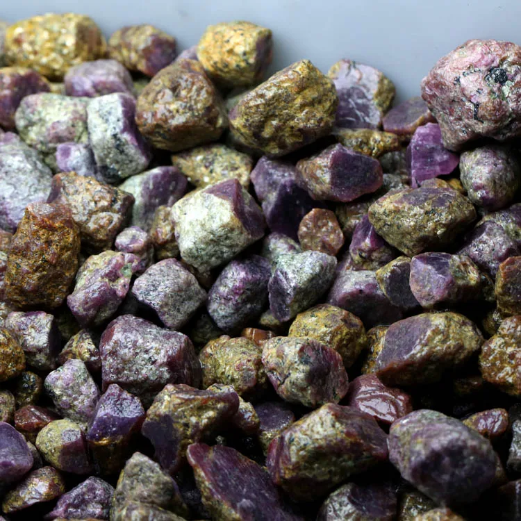 

100g Natural Purple Ruby Rough Stone Natural Gems for Making Jewelry Red Ruby Rough Specimen Mnerals Healing Aquarium Gemstone