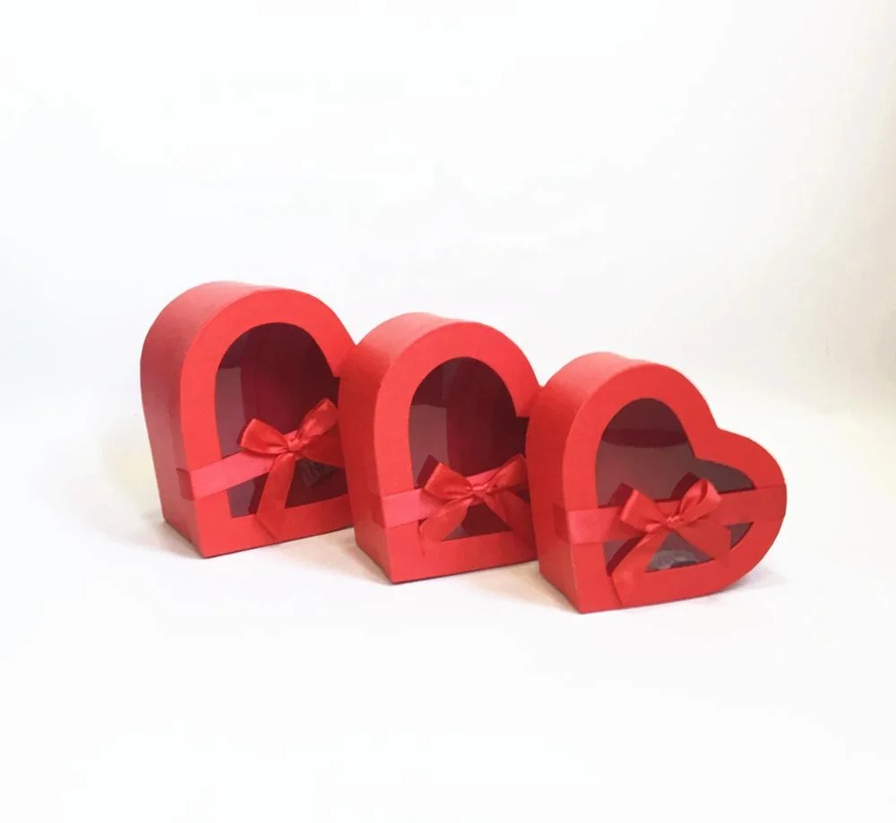 

Three-piece Set of Heart-shaped Flower Gift Box