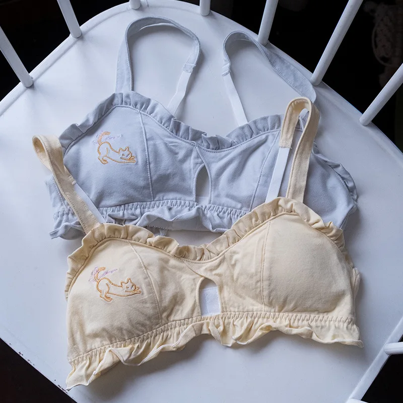 

Sweet Sexy Lolita Girl Cat Embroidery Ruffle Underwear Set Cute Japanese Women's No rims Underwire Soft Sister Bra & Brief Set