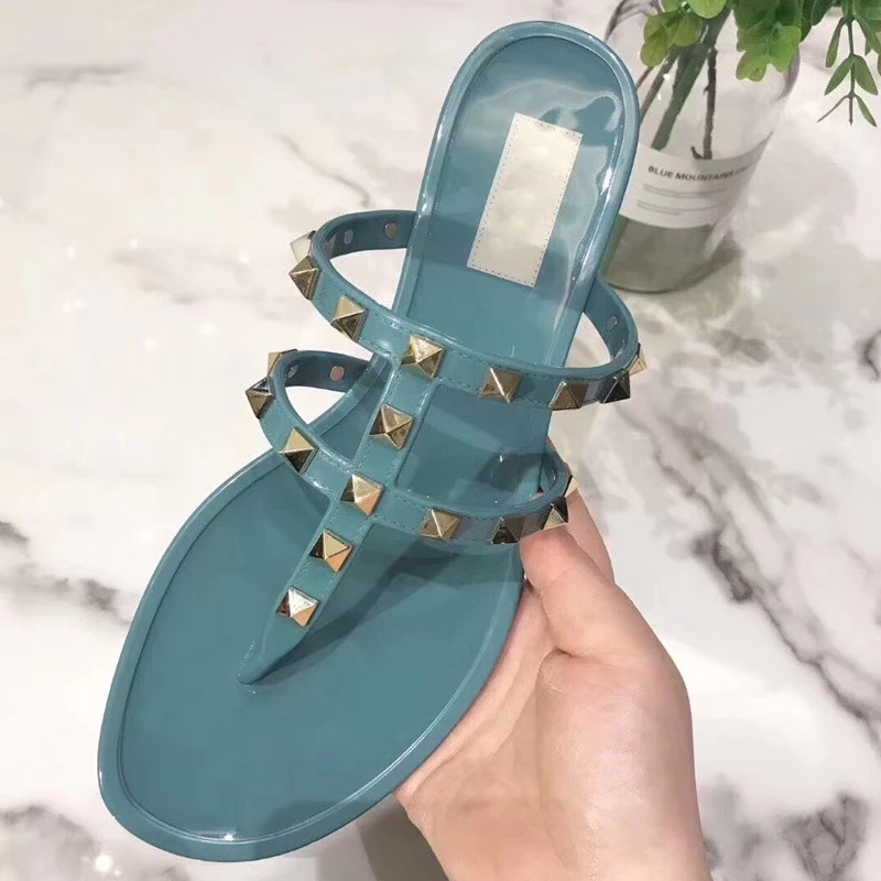 Шлепанцы женские с заклепками сандалии на плоской подошве наружная одежда Ins