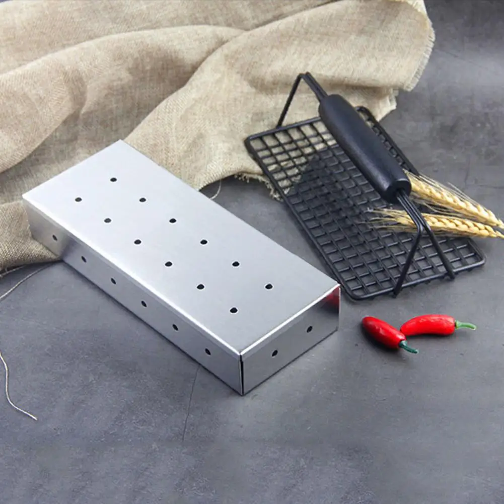 

8.74*3.78*1.73in Smoker Box Thick Stainless Steel Meat Case With Hinged Lid Barbecue Tools