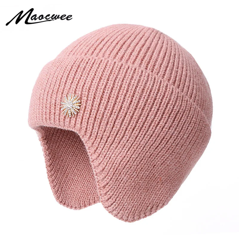 

Женские и мужские однотонные Цвет трикотажные шапки ветрозащитное плотное теплое головные уборы Skullies Beanies Earguard алмаз металлический декоративный цветок повседневные капота