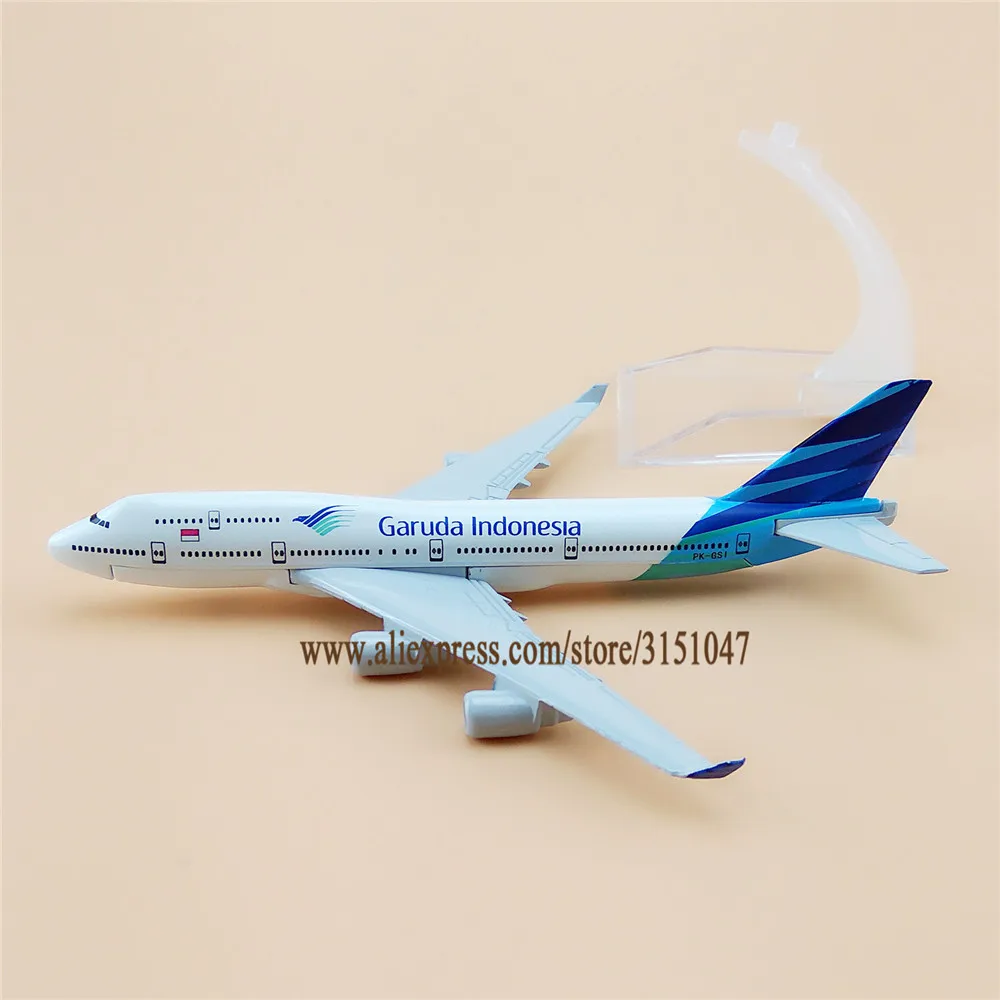 

16cm Air Garuda Indonesia Boeing 747 B747-400 Airlines Plane Model Alloy Metal Diecast Model Airplane Aircraft Airways Kids Gift