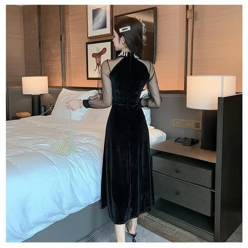 

2021 New Spring Autumn Women Korean Style Mesh Stitching Beaded Gold Velvet Long-sleeved Dress Bottoming Mid-calf Dresses Y607