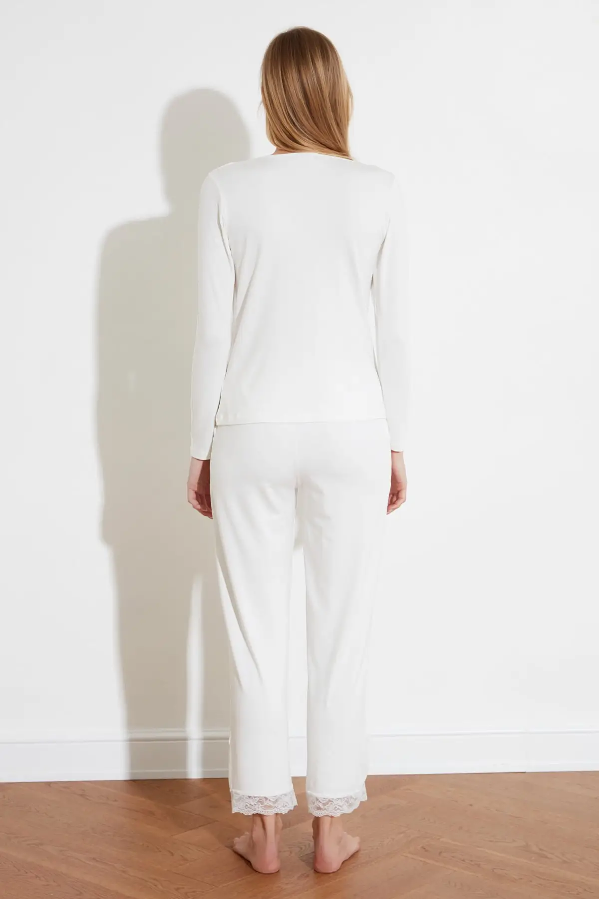 

Trendyol Ruched Knitted Pajamas Set THMSS20PT0126