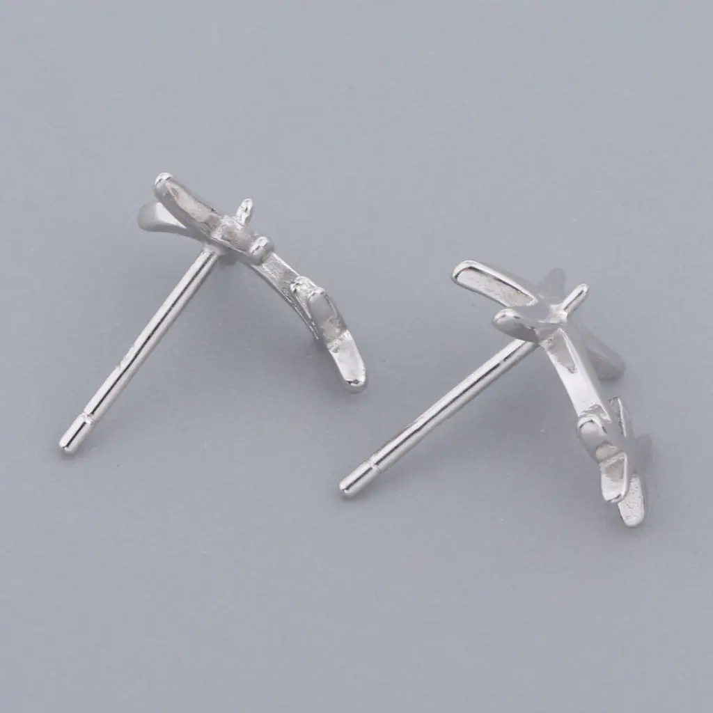 

Серьги-гвоздики в виде звёзд, 1 пара