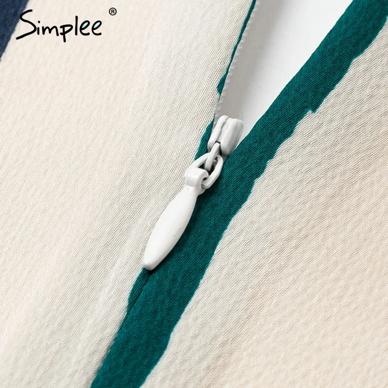 Женское платье в радужную полоску Simplee летнее с глубоким вырезом и коротким