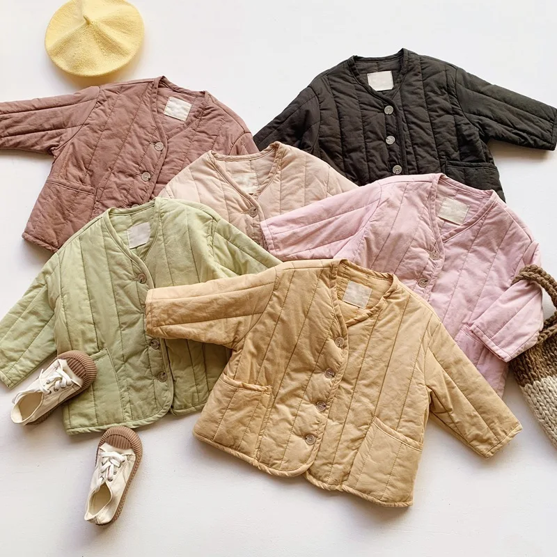 Куртка детская зимняя однобортная с круглым вырезом и длинным рукавом на возраст