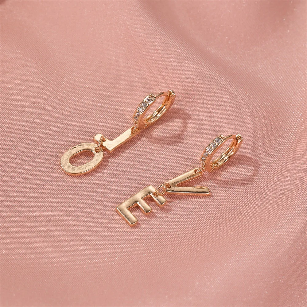 

Kpop fashion asymmetric letters women's drop earrings LOVE earrings dropshipping 2020 best selling products drop earrings