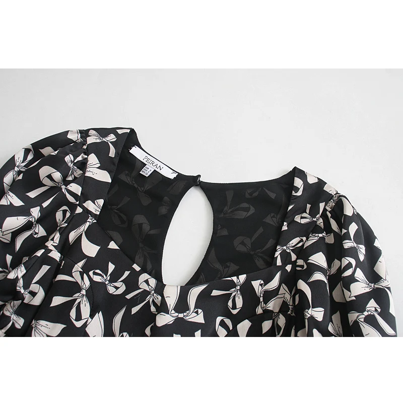 

Fall shirt women print shirt vintage long sleeve blouse sexy square neck tops women 2020 slim shirt lady hollow out blouse black