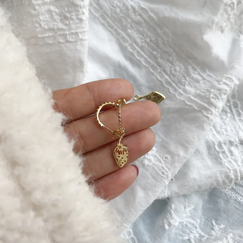 Серьги гвоздики с клубничкой Настоящее серебро 925 пробы милые серьги подвеской