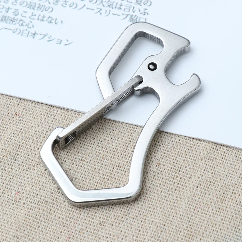 

1PC Carabiner Stainless Steel Hanging Buckle Bottle Opener Outdoor Equipment (Black)