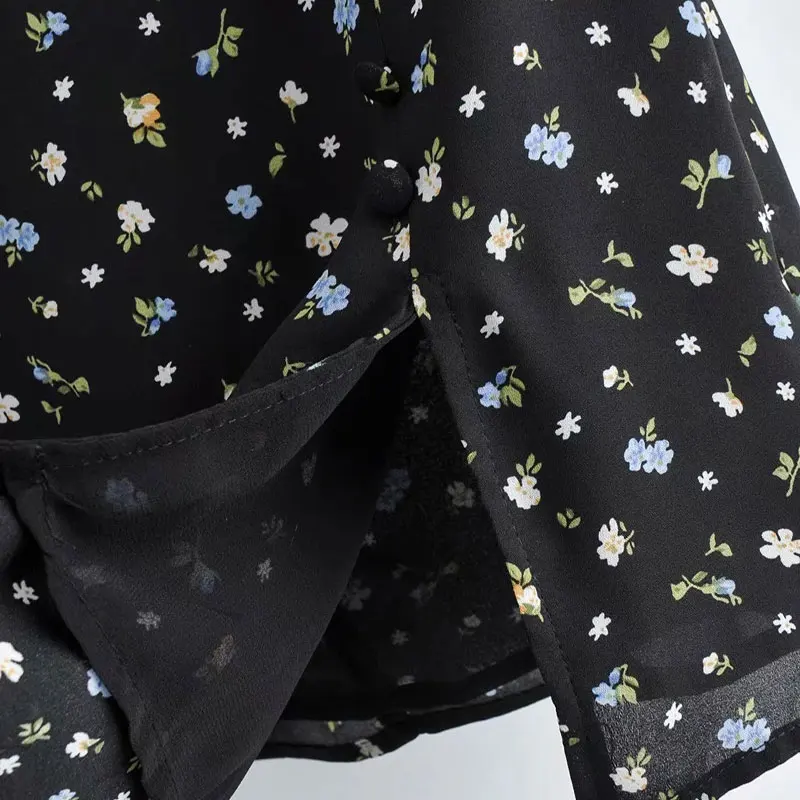 

2021 summer women's Korean style skirt A-line short skirt high waist thinner multi-button single split small floral chiffon