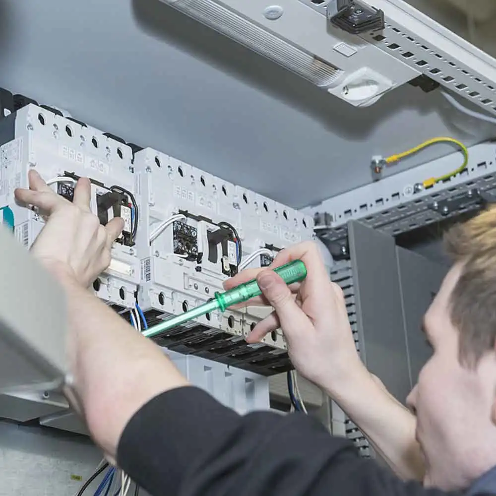 SATA 11 аппаратное обеспечение Автомобильный комплект отвертка Гаечный ключ пила плоскогубцы для ремонта набор инструментов 06003