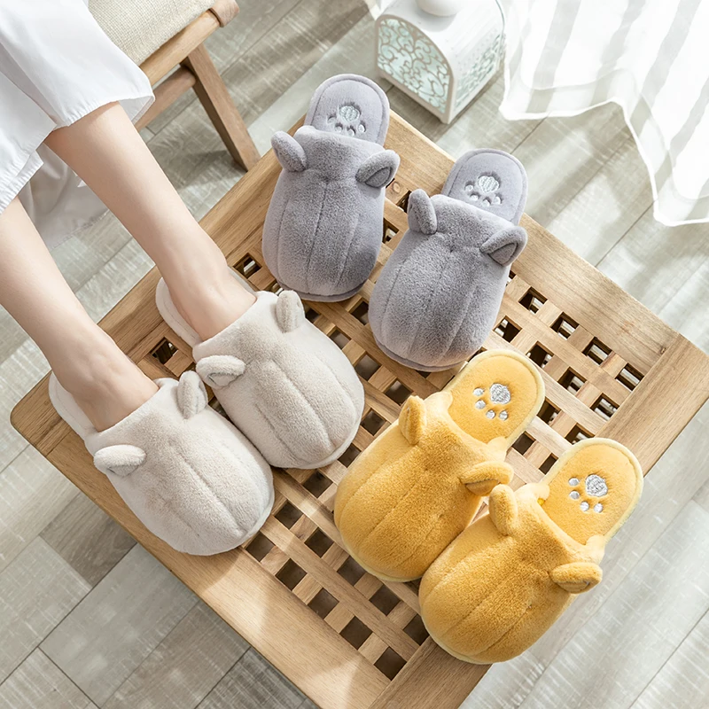 

2021 New Autumn and Winter Women's Shoes Cute Cartoon Cat's Paw Lovers Shoes Warm Word Cotton Slippers Indoor Slippers