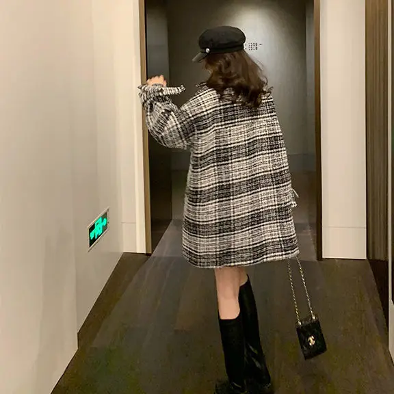 

New style coat women fashion I autumn winter loose Plaid medium long woolen coat soft wind tweed