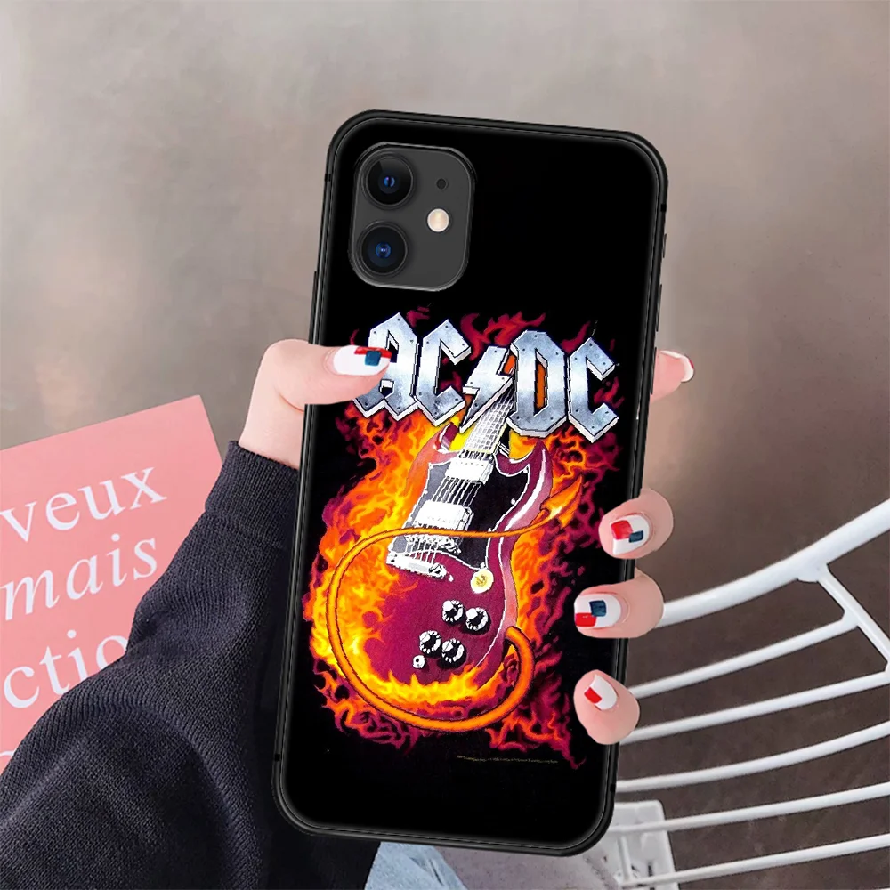 

Rock Band Ac Dc Music Phone Case Cover Hull For IPhone 5 5s se 2 6 6s 7 8 12 Mini Plus X XS XR 11 PRO MAX black Hoesjes Luxury