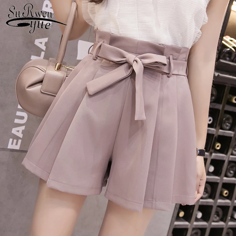 

2022 Elegant Korean Lace-Up Bowknot Pant Summer Casual Loose Shorts High Waist Shorts Women Cute Pleated Wide Leg Shorts 5056 50