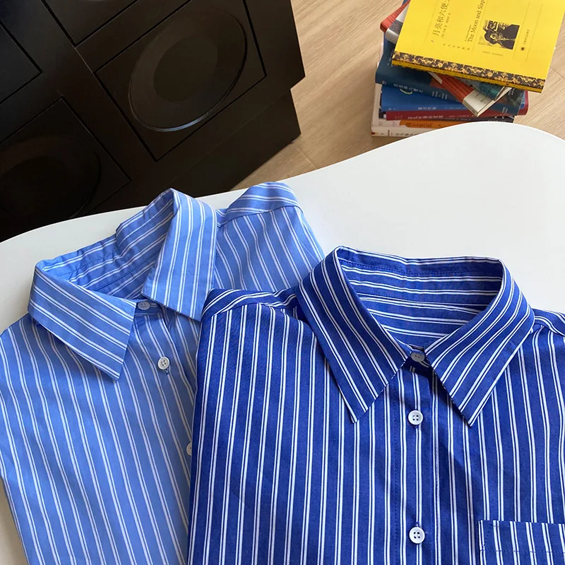 

Fashion Women blouses 2021 Autumn French Style Striped Single Breasted Shirt Turn Down Collar Oversized Casual BF Women's shirt