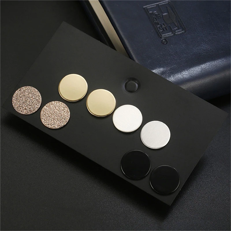 

Europe and The United States retro fashion joker 1 card 4 pairs of large and small disc combination earrings earrings set