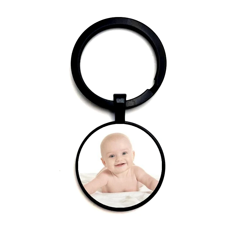 Брелок ручной работы с изображением родственников родителей братьев и