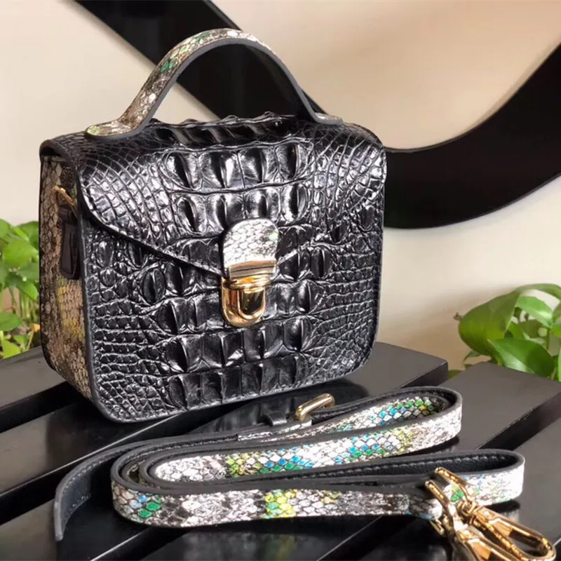 Сумка мессенджер из натуральной кожи крокодила Женская мини сумка черного цвета