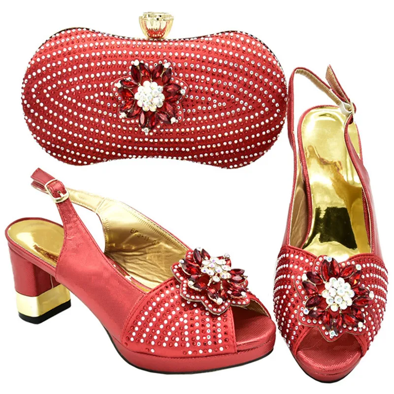 Новейшая Итальянская обувь с сумочкой в комплекте коллекция 2020 года туфли