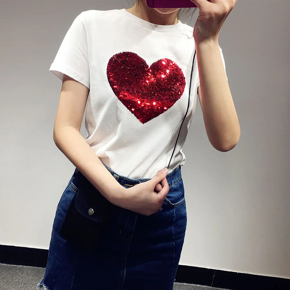Женская летняя футболка с коротким рукавом сердечками и вязаными вставками