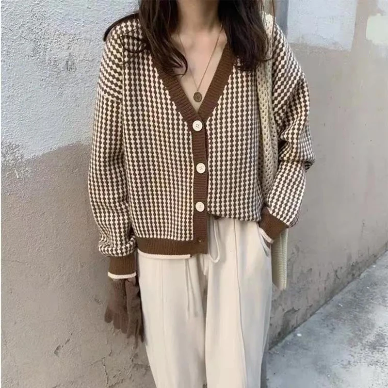 

Autumn Plaid Sweater Cardigan For Women Casual V Neck Single Breasted Long Sleeve Loose Knitted Tops Korean Ladies Short Outwear