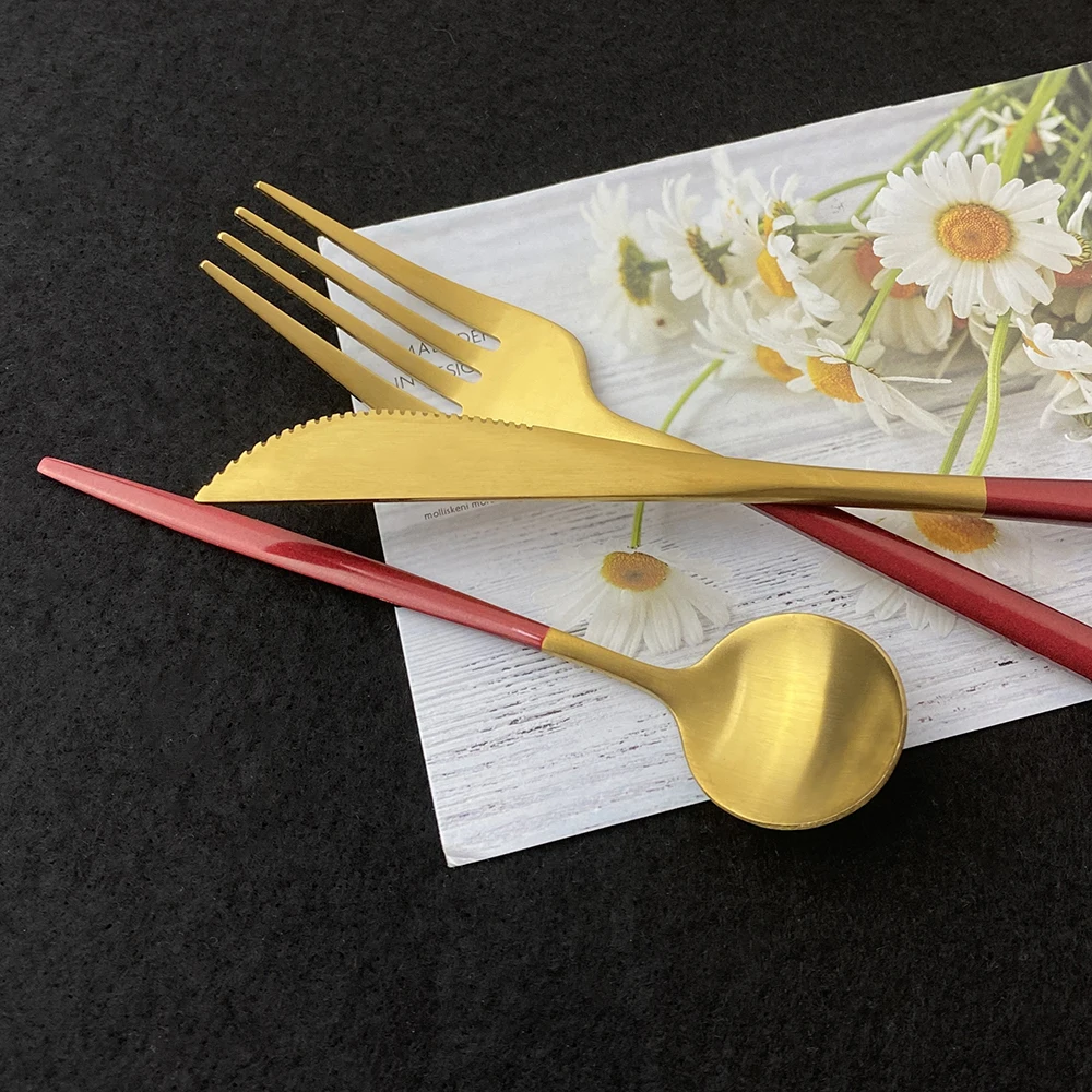 

Matte Red Gold 24Pcs Dinnerware Cutlery Set 18/10 Stainless Steel Food Flatware Home Steak Knife Fork Coffee Spoon Tableware Set
