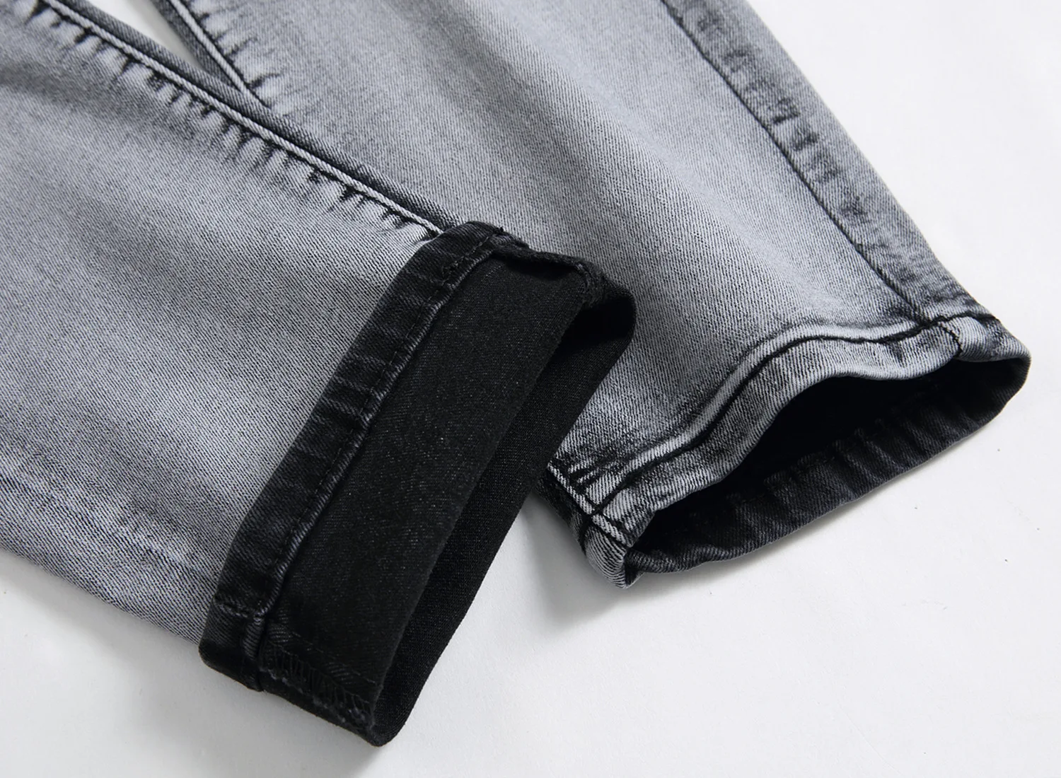 

2021 men's new pleated motorcycle jeans teen stretch slim gradient feet jeans trend