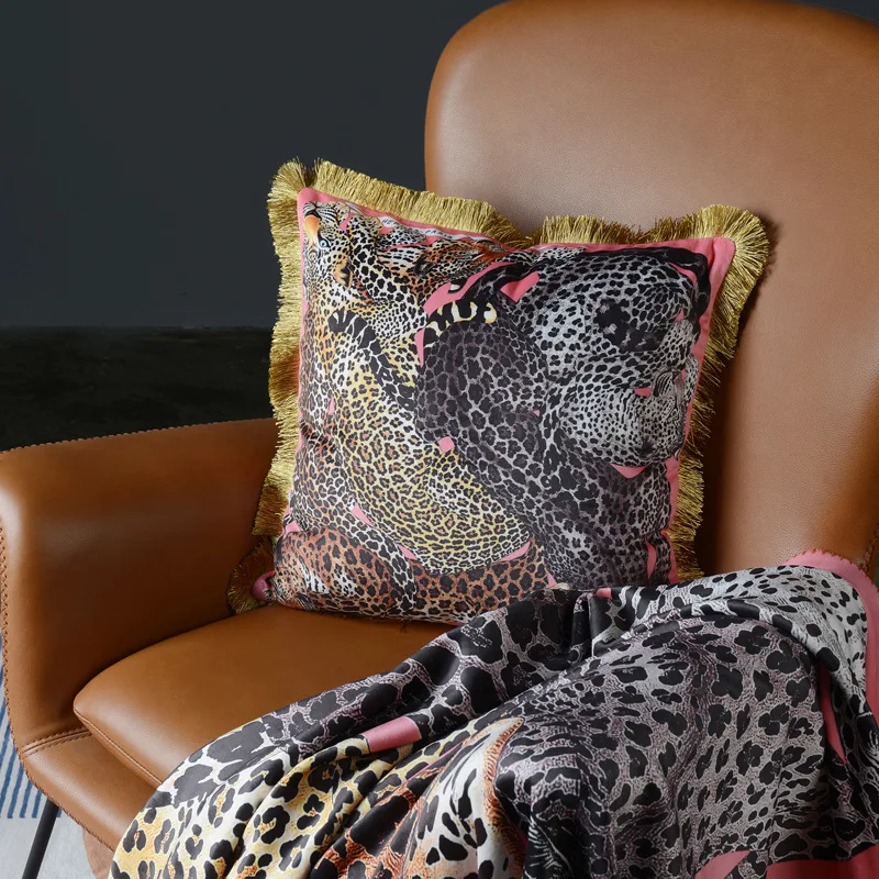 

Velvet Fabric American Leopard Luxury Print Tassels Home Sofa Cushion Cover Pillowcase Without Core for Living Room Bedroom 45cm