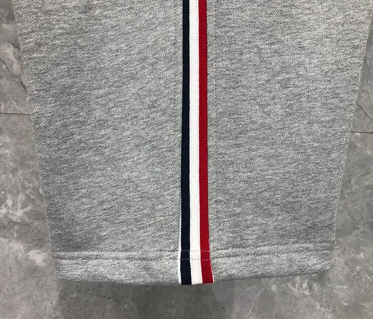 

TB THOM BULUO Brand Casual Shorts Men Solid Summer Cotton Sports Trousers Striped Knee Length Mens Jogger Track Pants 2021