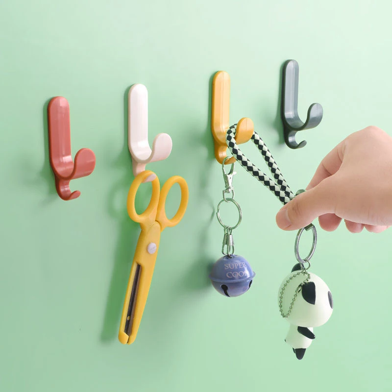 

4pcs/set Towel Hooks Plastic Door Hangers Self Adhesive Wall Hangers Hat Racks Keys Hanger Home Decoration