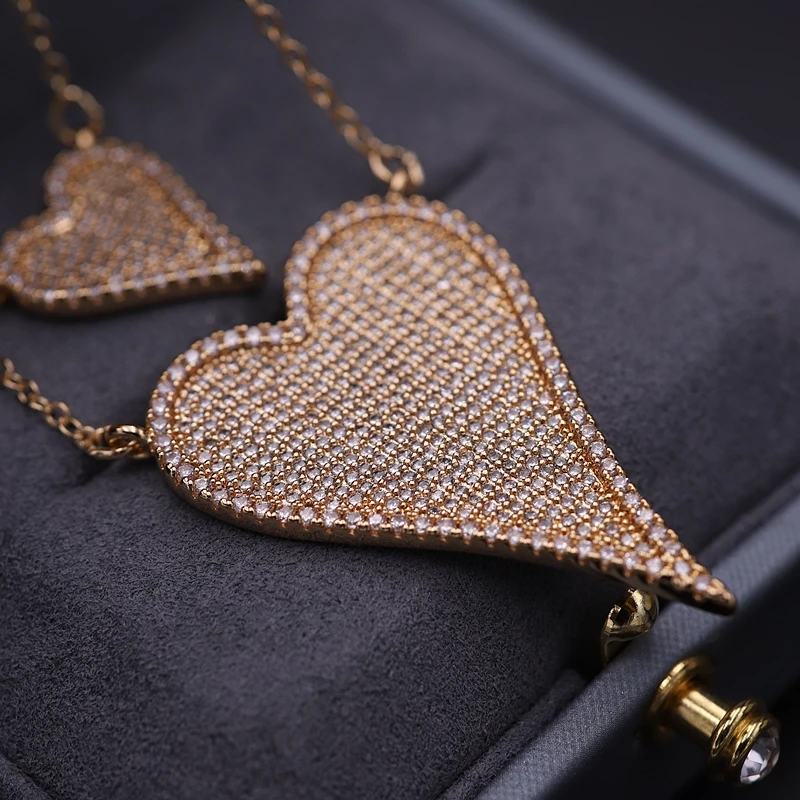 Женское кольцо с кубическим цирконием золотого цвета составные ожерелья пробы