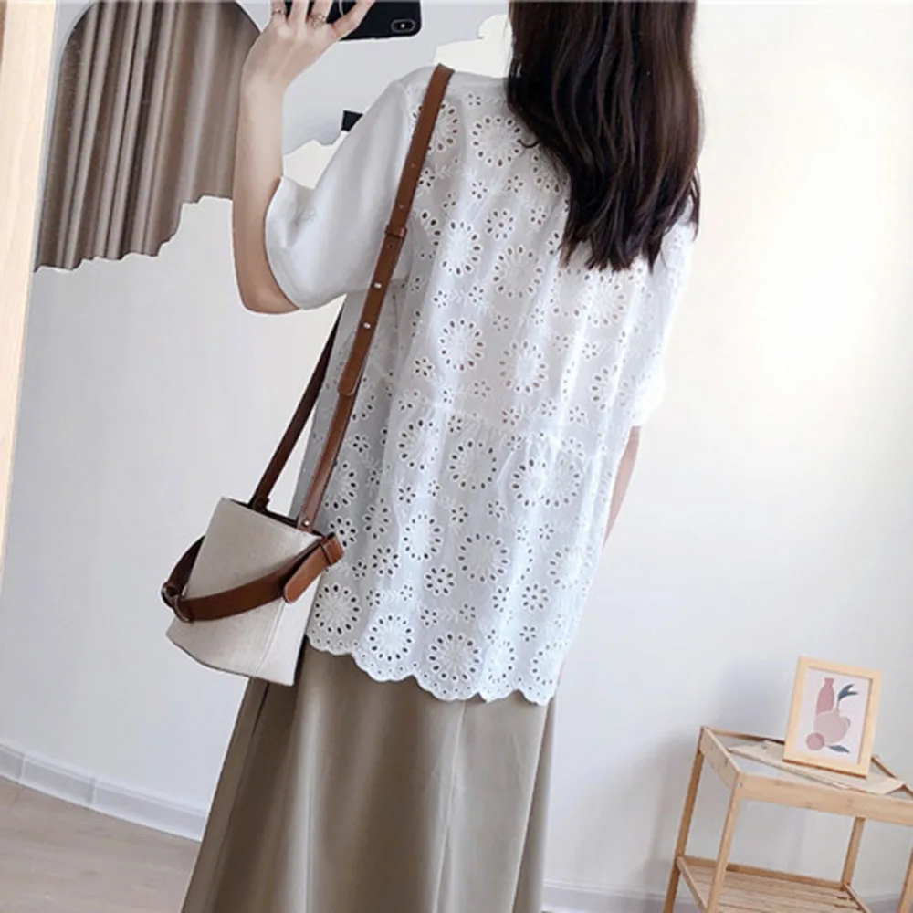 

2021 Korean Fashion Summer New Summer Embroidery Loose Casual Lace Hollow Out T-Shirt Solid Color Round Neck Tops
