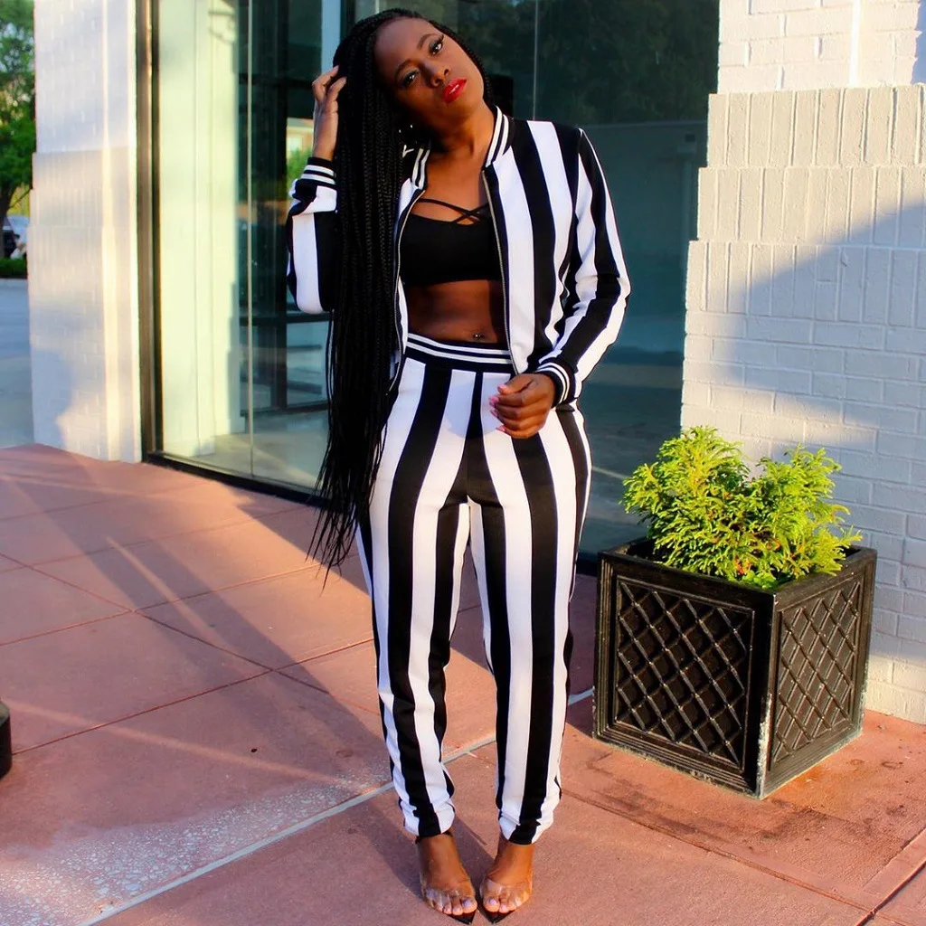 Осенне зимний женский комплект спортивный костюм в полоску с принтом куртка