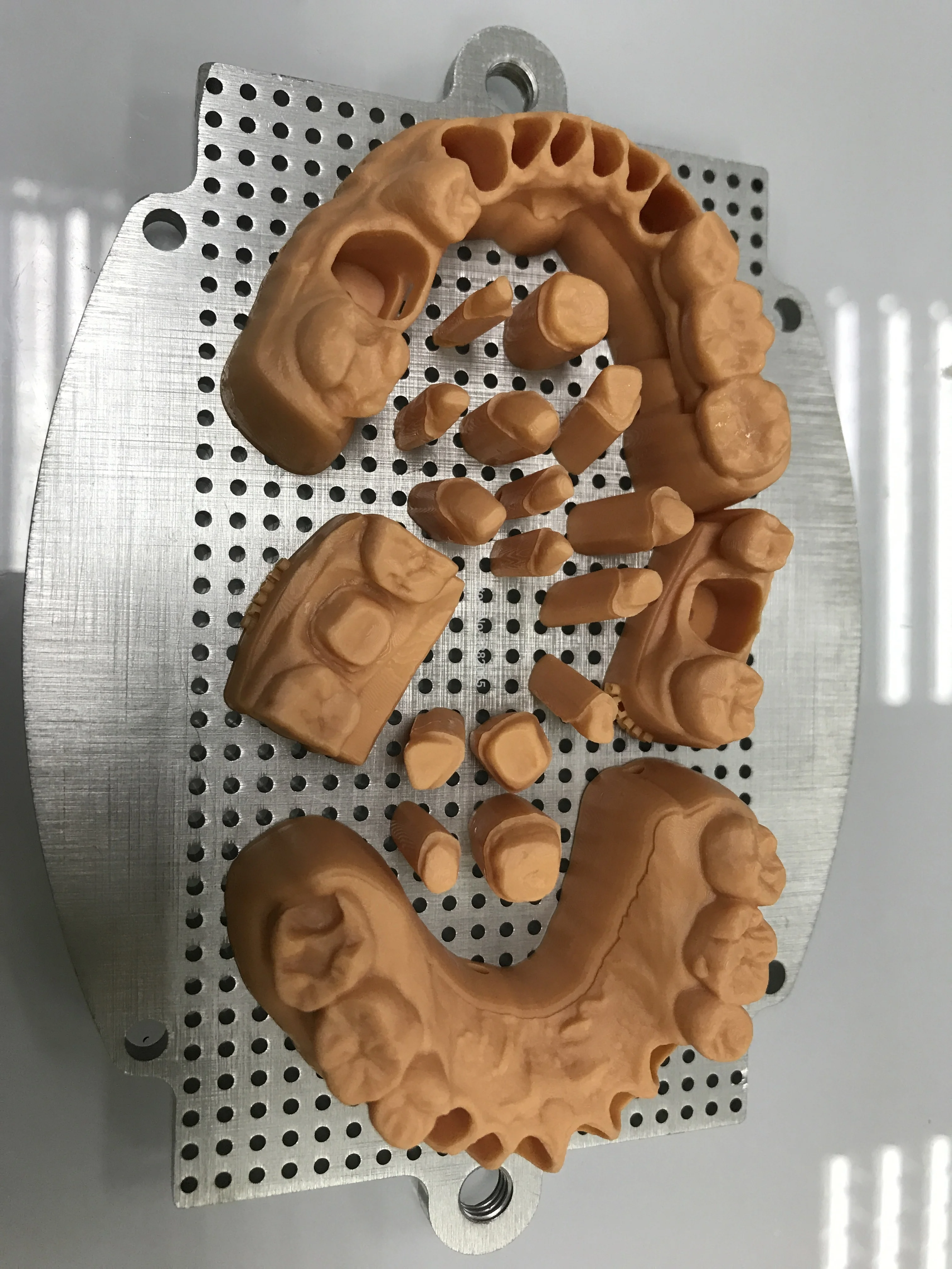 DLP LCD SLA 3D printer photopolymer resin tooth model resin, used for orthodontic restoration implants, suitable for Shining 3D