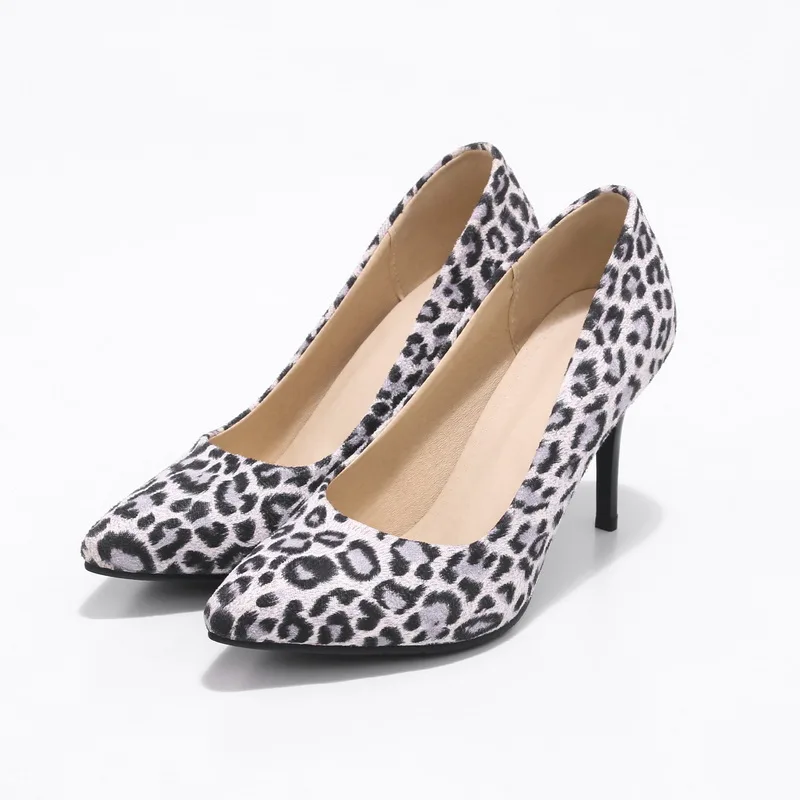 

Women's Shoes