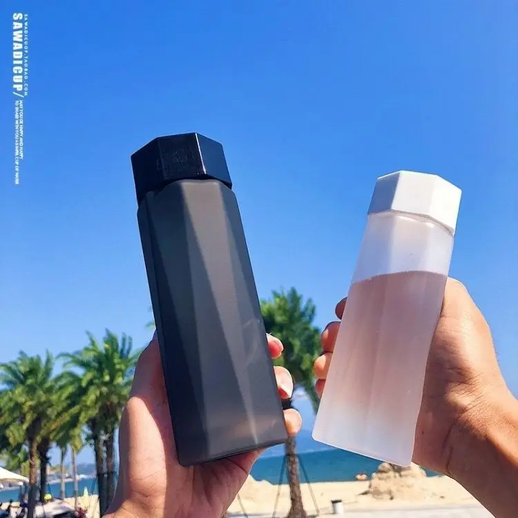 

Portable Plastic Frosted Polygon Sports Fresh Student Cup Simple Polygon Plastic Cup Water Bottle Favorite Of Boys And Girls