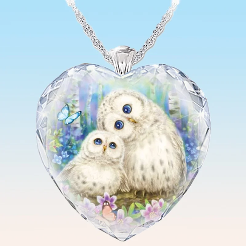 

Heart Shaped Crystal Glass Deep Forest Owl Pendant Necklace Women's Necklace Animal Accessories Party Jewelry Gifts for Girls