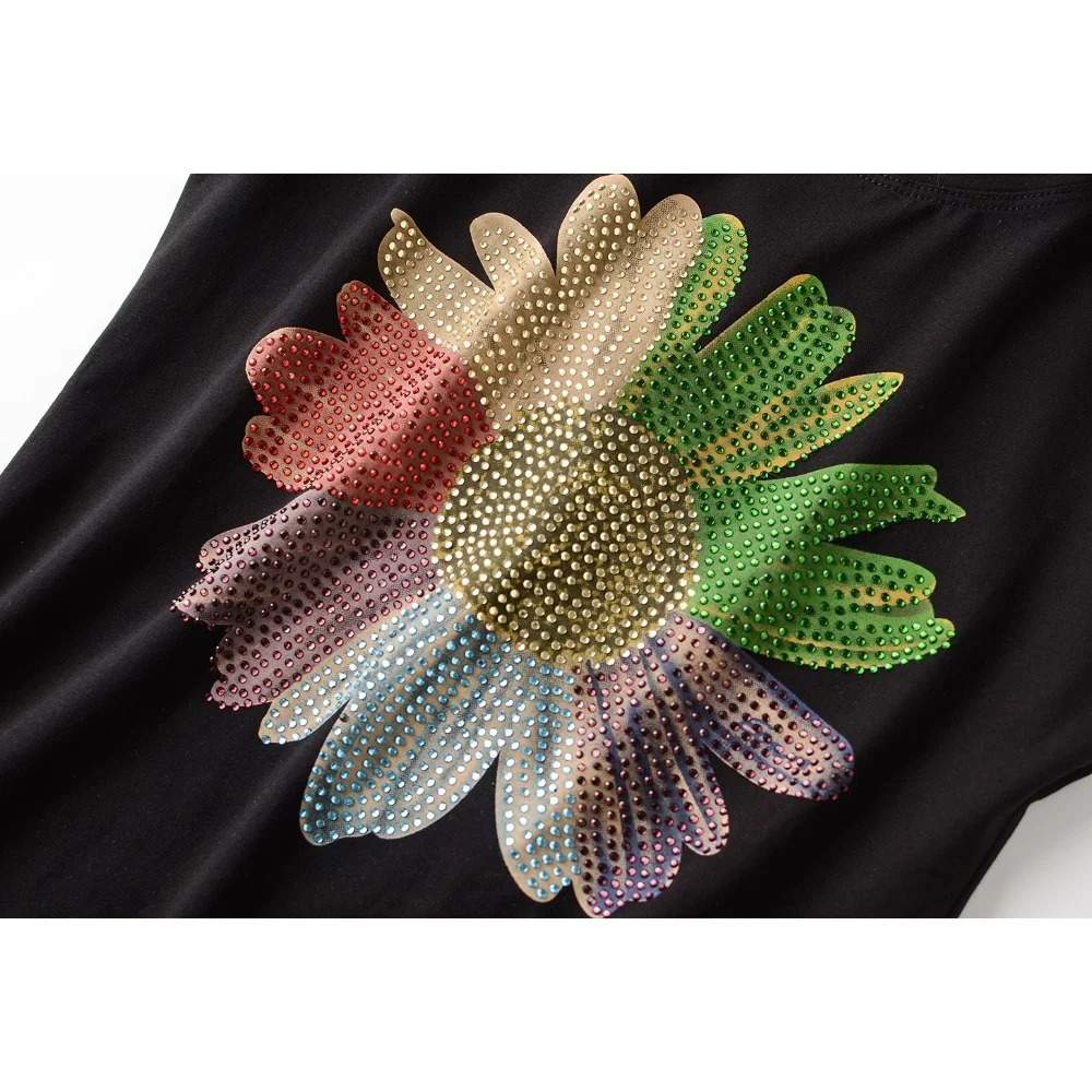 

Женская футболка с круглым вырезом, коротким рукавом и цветочным принтом