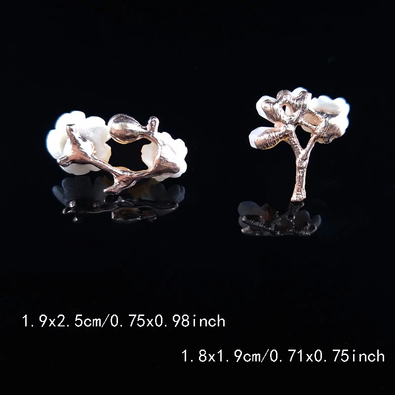 

50pcs Pearl Crystal Plum Blossom Flower Rhinestone Appliques Buckle Button Earrings Brooch Decor Wedding Invitation Hairpin DIY