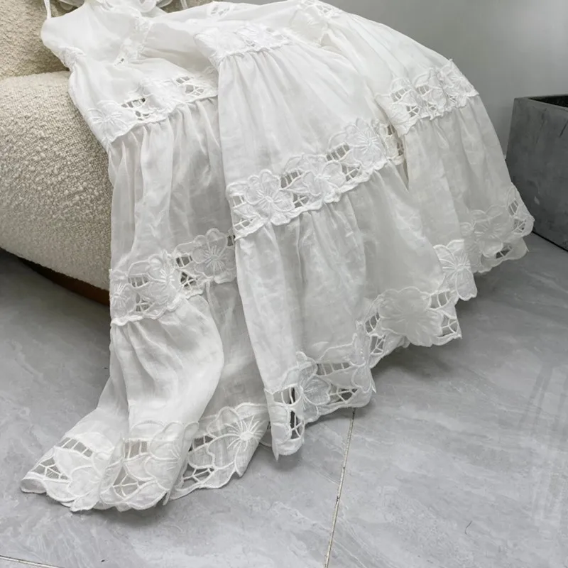 

2021 Summer Ladies High Street Holiday Designer Style Top Quality White Embroidery Dresses