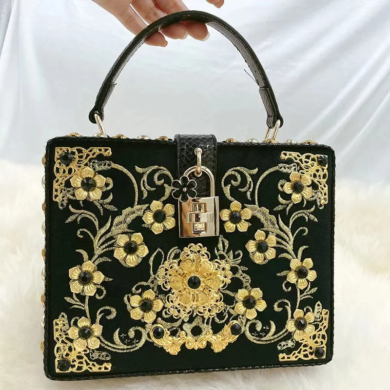 

Top-Handle Black Women Pouch Shoulder Handbag Hard Floral Clutches Luxury Party Phone Evening Bags Prom Money Dinner Purses Case
