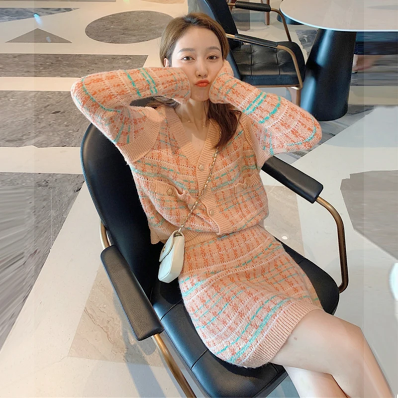 Gentle Cardigan Skirt Knitted Wool 2021 Spring and Autumn Women's Fashion Two-Piece Set Short Sweater |