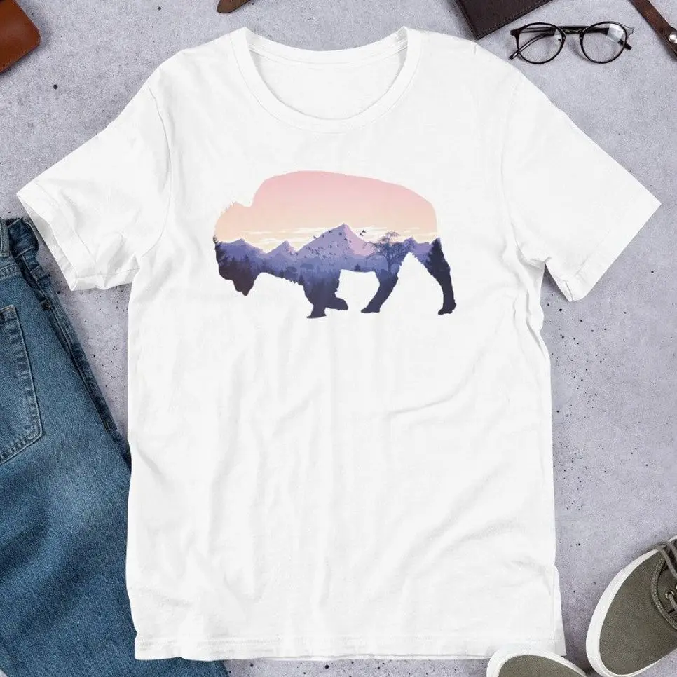 Фото Женская футболка с принтом буйвола круглым вырезом и коротким рукавом | одежда